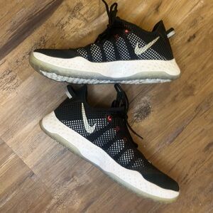 Nike Paul George Basketball Shoes Black and White Size 14